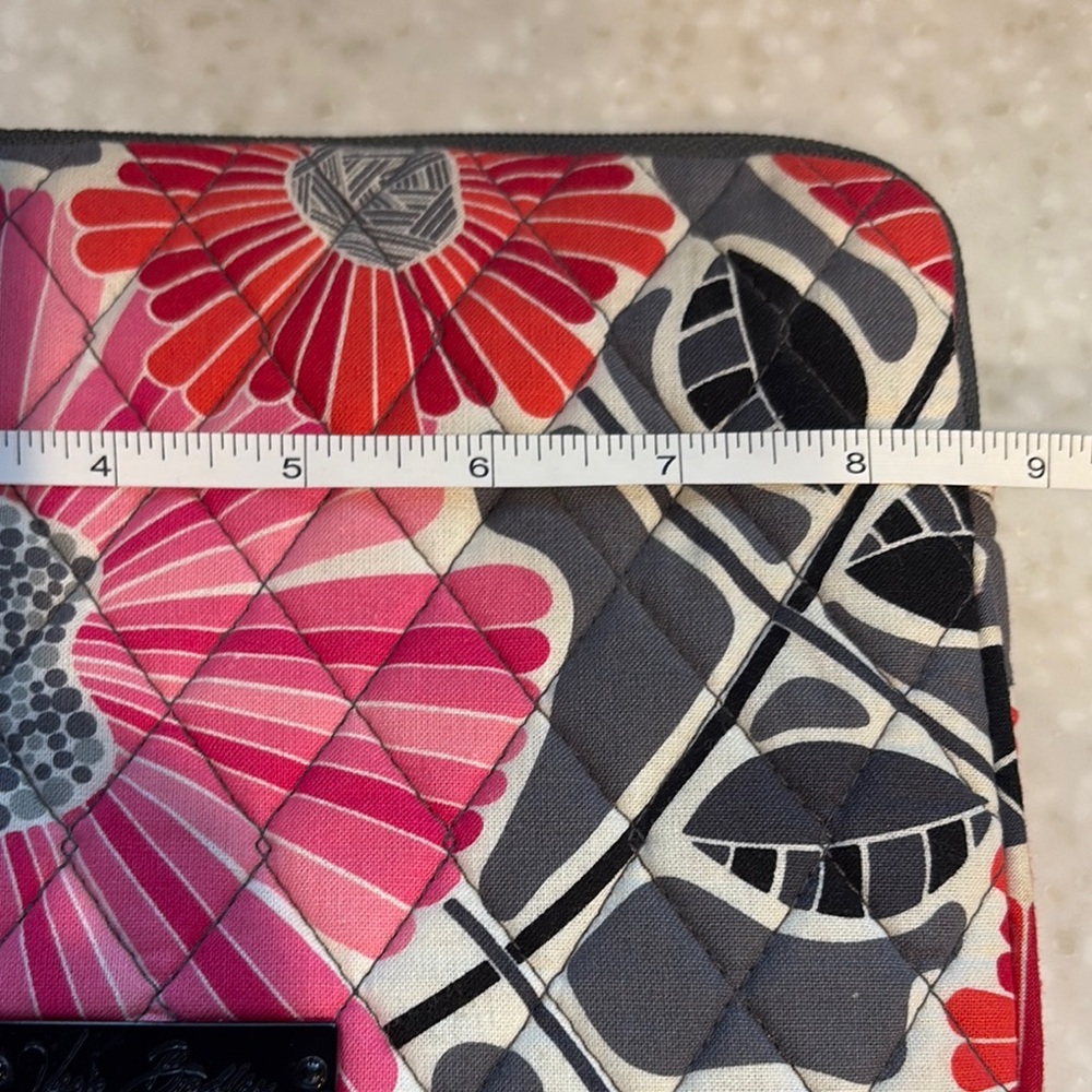 Vera Bradley Pink and Gray Floral laptop bag - Picture 5 of 6